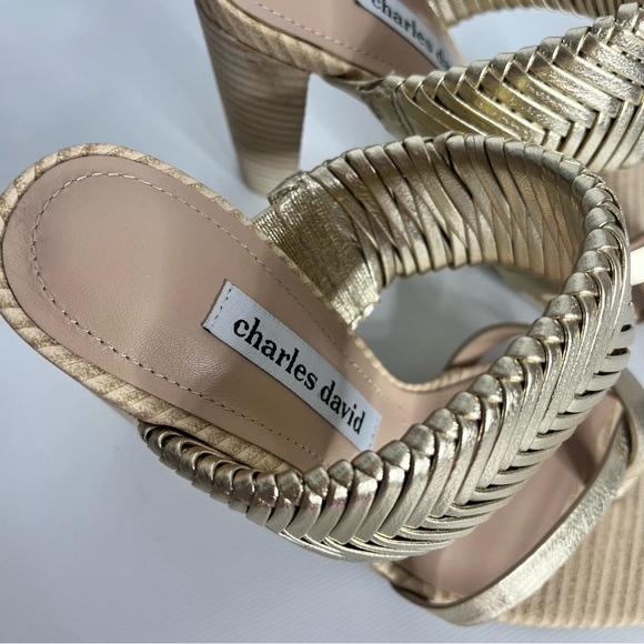 NWT Charles David Horation Gold Metallic Leather Block Heel Sandal Size 7 NIB - Picture 10 of 11